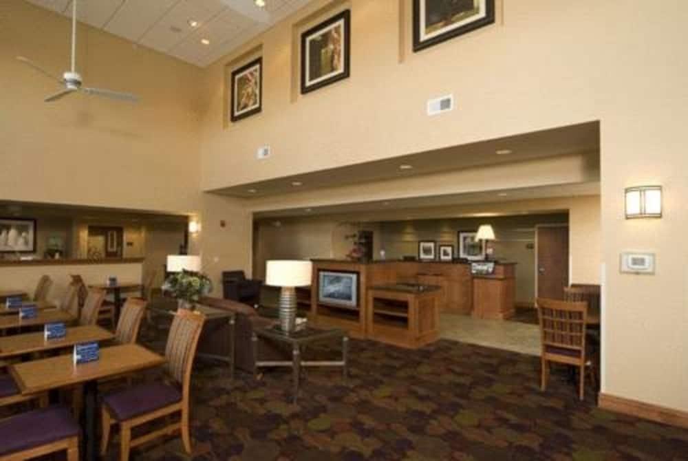 Hampton Inn & Suites Moline-Quad City Int'L Aprt מראה חיצוני תמונה